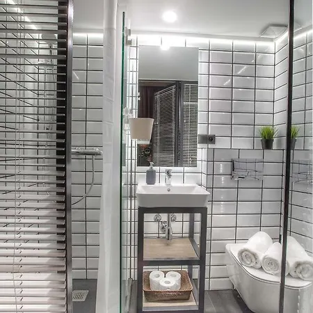 Apartment Nowy Swiat 35/4 Warsaw